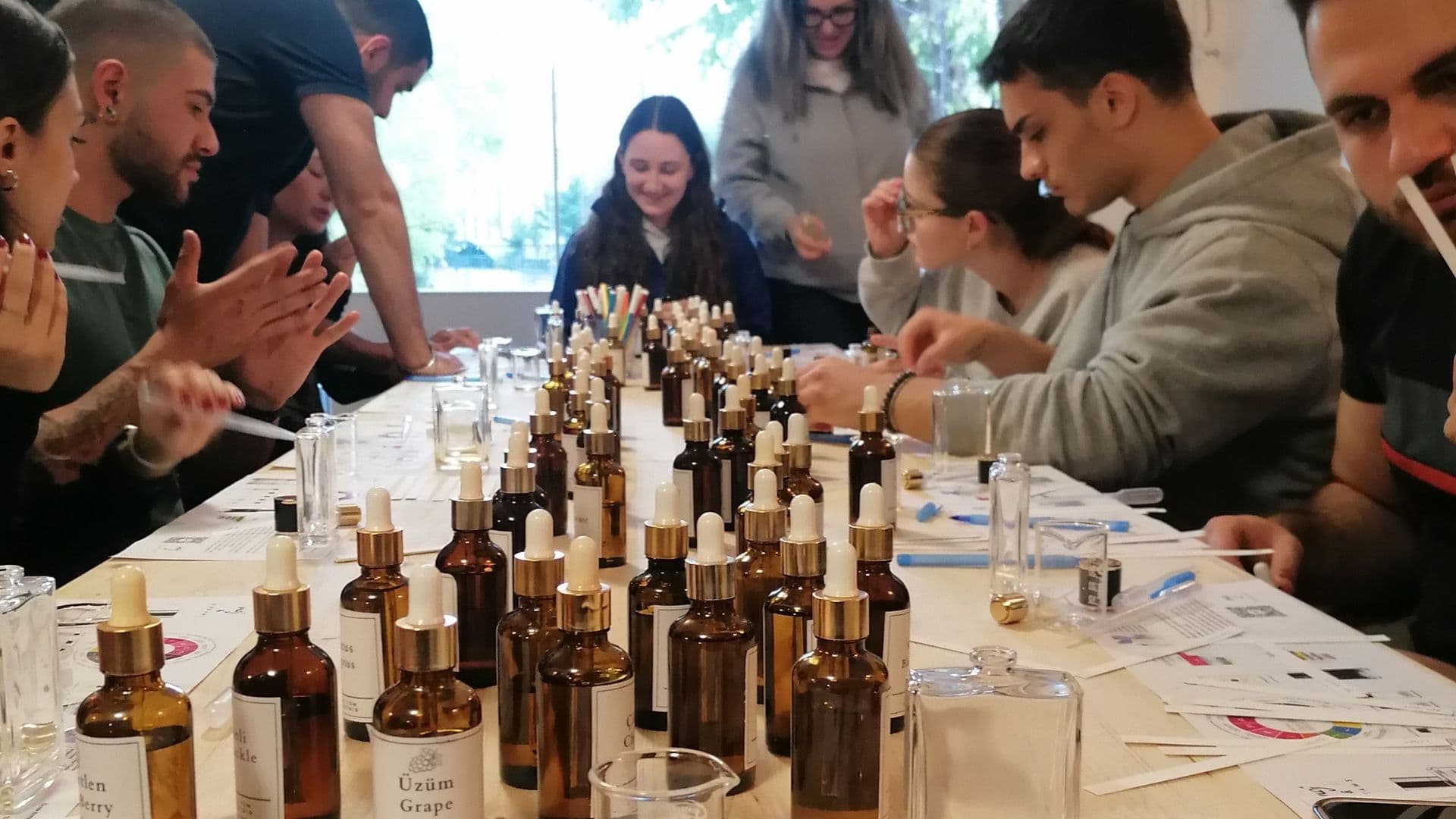 Sevgili ile İmza Parfüm Tasarım Workshop'u